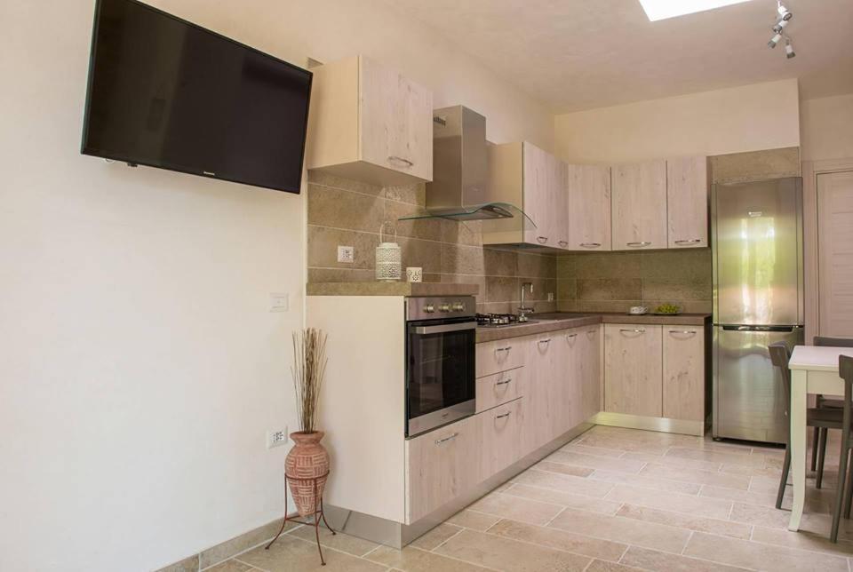 אפרטהוטל אוסטוני Residenza Aurora מראה חיצוני תמונה