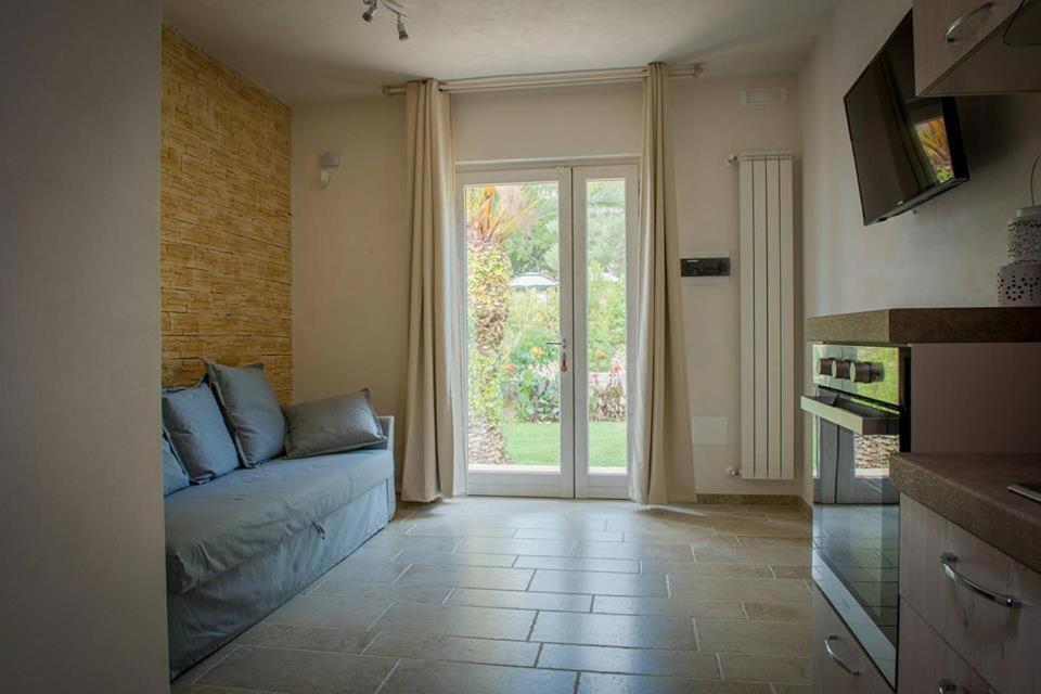 אפרטהוטל אוסטוני Residenza Aurora מראה חיצוני תמונה