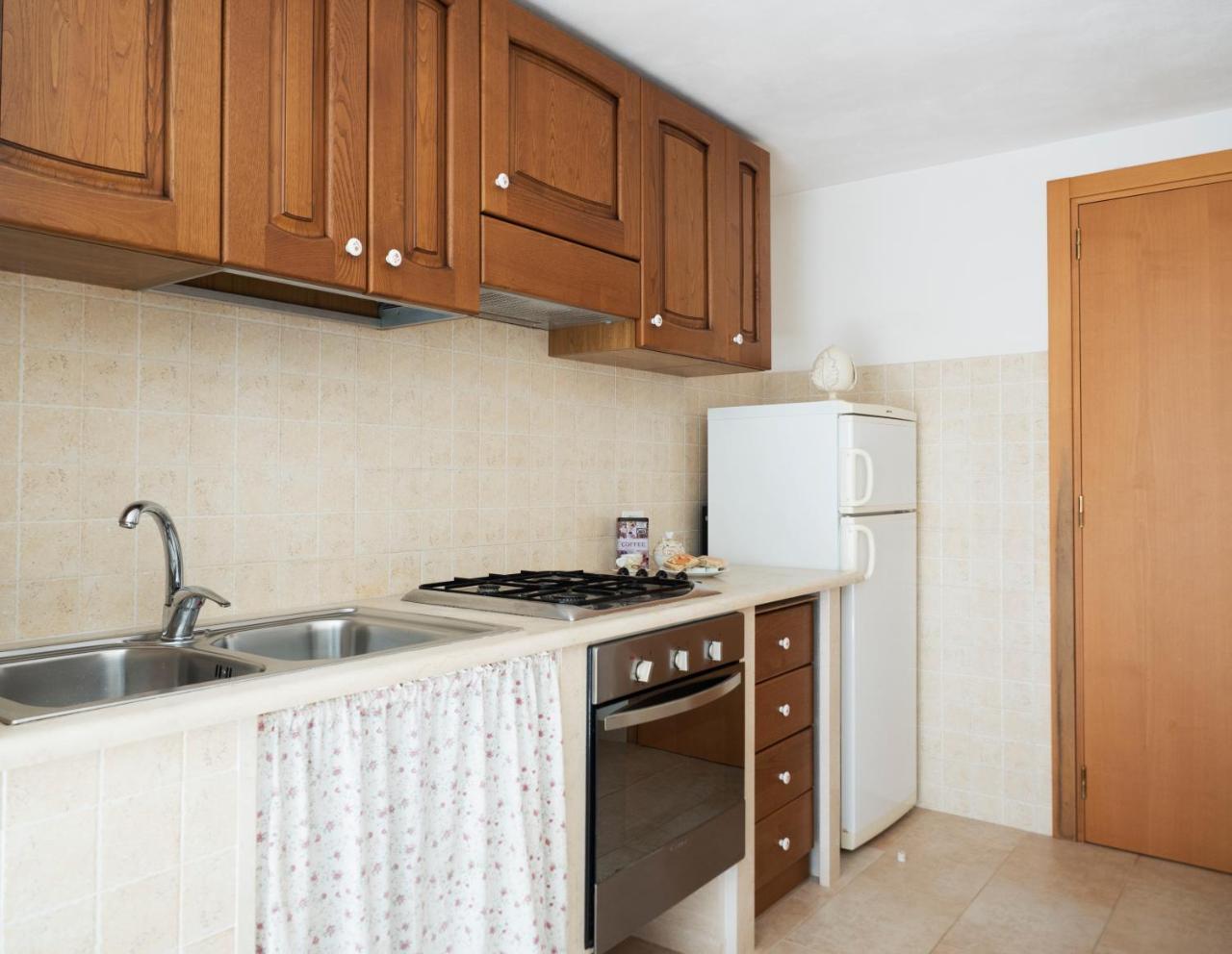 אפרטהוטל אוסטוני Residenza Aurora מראה חיצוני תמונה